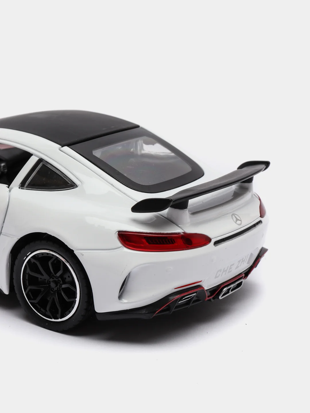 Лайм машина металлическая Мерседес GT 1:24