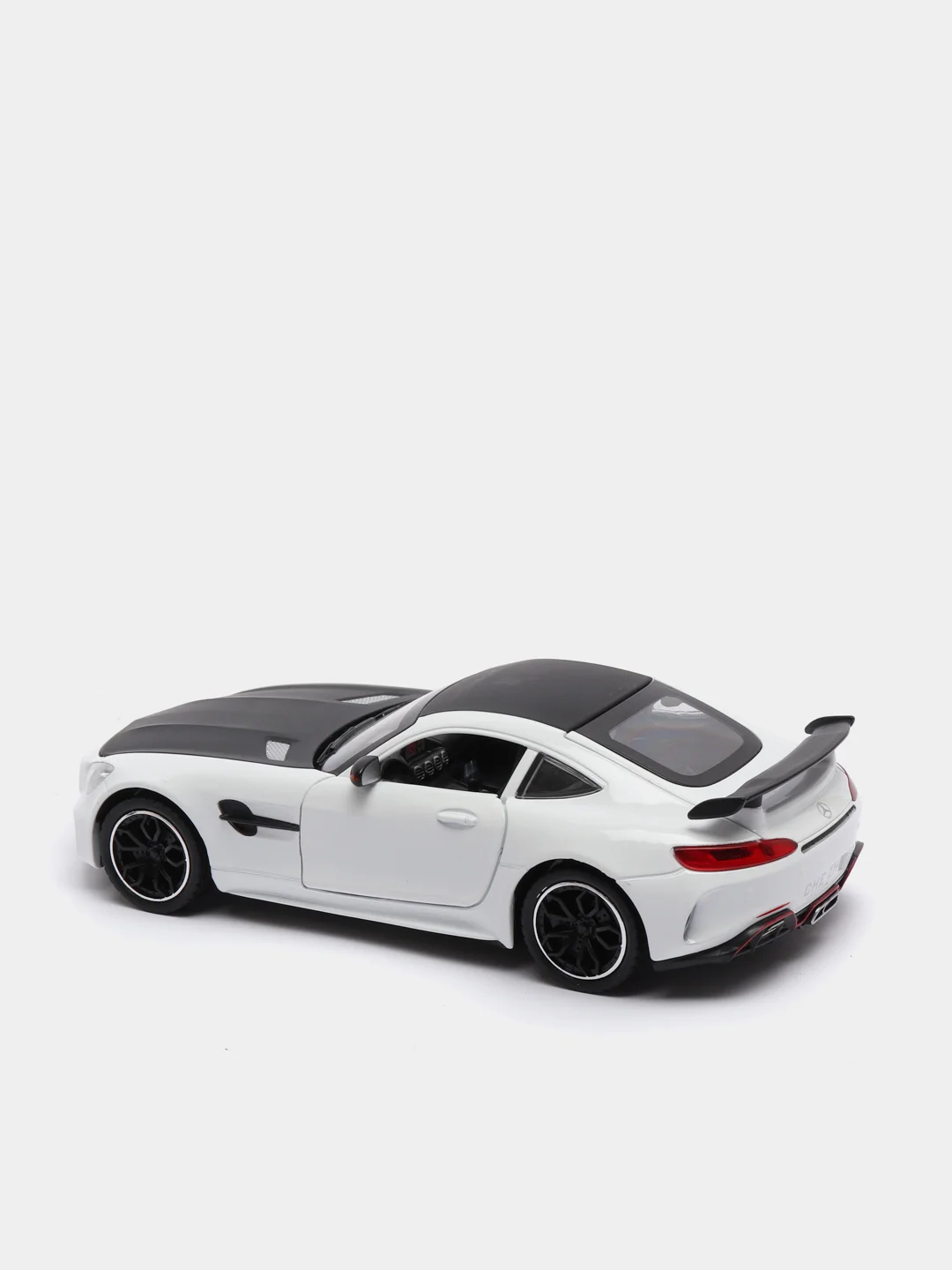Лайм машина металлическая Мерседес GT 1:24