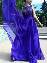 Платье вечернее