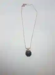 Черный цепочка с кулоном