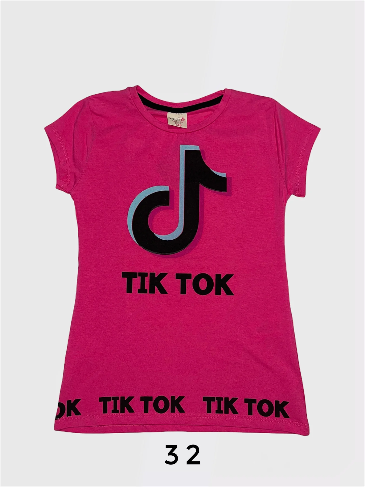 Детская футболка с принтами like, tiktok, instagram, among us