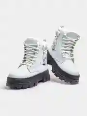 Ботинки женские зимние белые