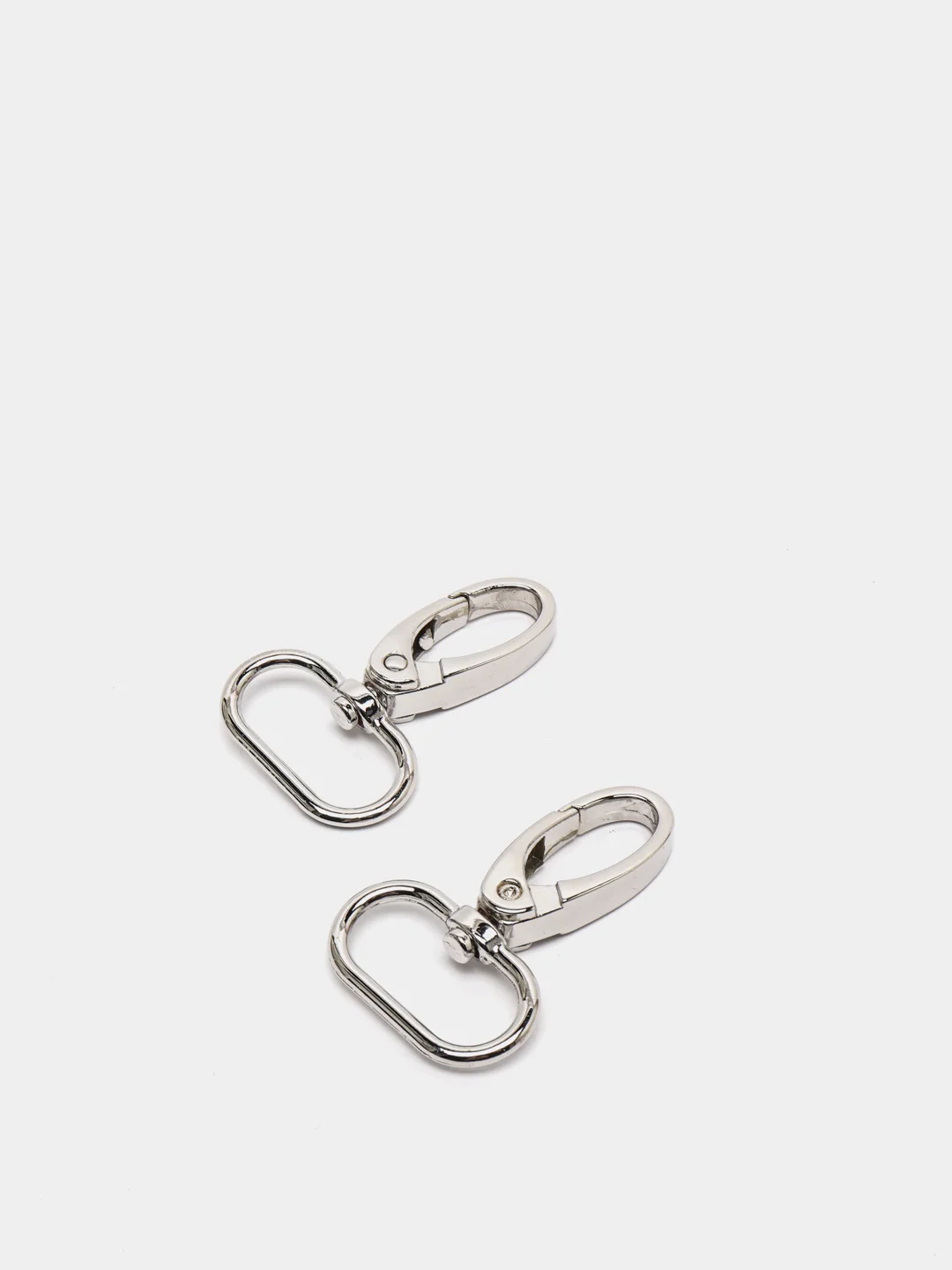Серебряный карабин металлический для сумки, поворотный шир. 2,5 см. уп. 2 шт