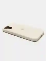 Бежевый чехол Silicone Case для iPhone 11 с закрытым низом