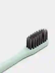 Мятный угольная зубная щетка, мягкая