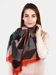 Серый палантин женский