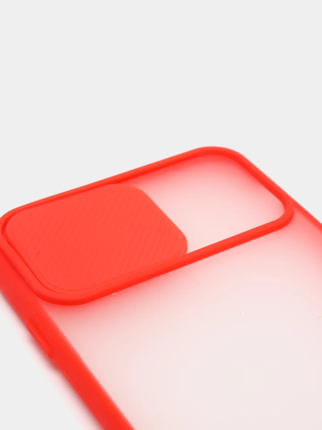Красный чехол с защитой шторкой для камеры на iPhone 6s/7/8/Plus/SE/20/X/XS/XR/11/Pro/Max/12/13/айфон