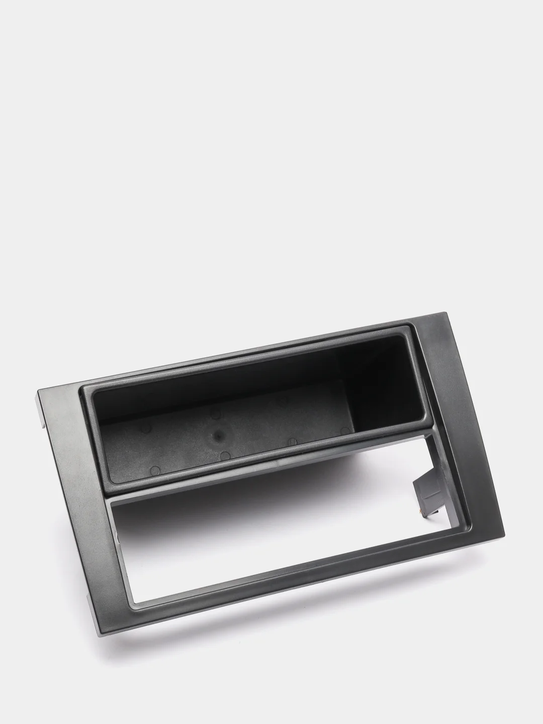 Переходная рамка 1-DIN (CARAV 11-001) AUDI A4 (B6) 2002-06, A4 (B7) 2002-07 (с карманом)