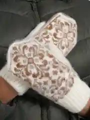 Бежевый варежки женские тёплые зимние