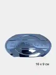 Белый знак Датсун (datsun)