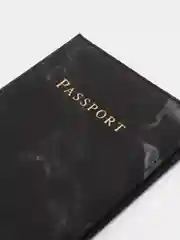 Черный обложка на паспорт