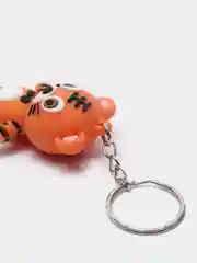 Бежевый новогодний брелок для ключей тигр