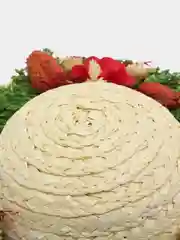 Красный декоративное настенное украшение Lillo "Шляпа с цветами", 29 см