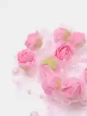 Розовый бусины с розами на нитке для рукоделия