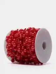 Красный бусины на нитке для рукоделия