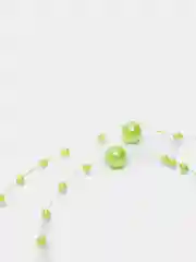 Зеленый бусины на нитке для рукоделия