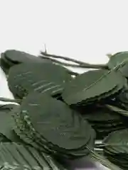 Зеленый листья искусственные на проволоке
