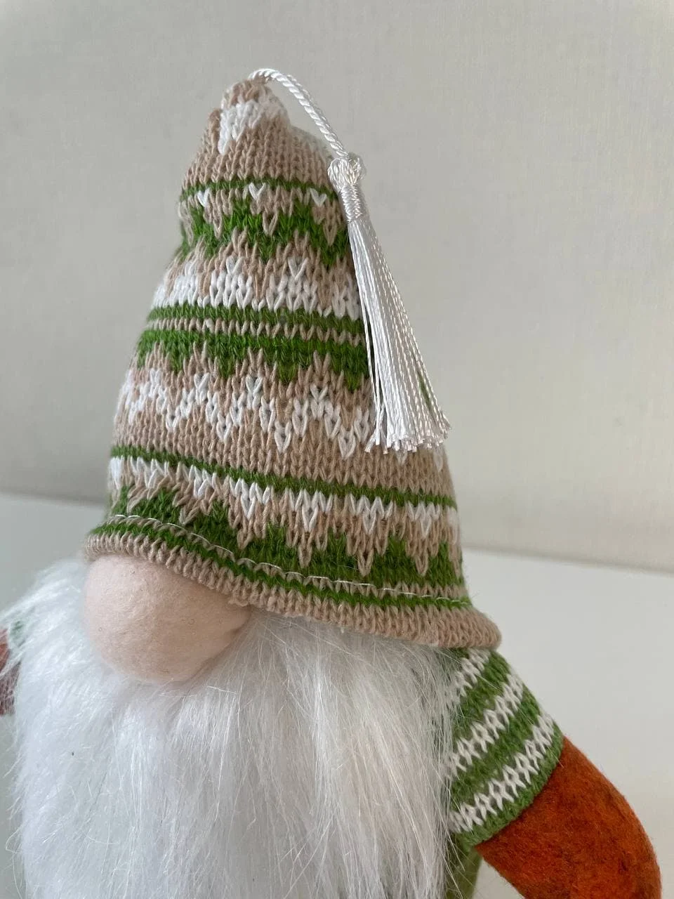 Бежевый новогодний гномик,  гном tomte, гном nisse
