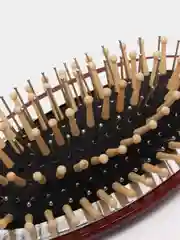 Коричневый расческа массажная, деревянная