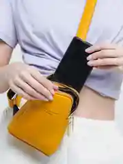 Желтый сумка женская, через плечо, из кожи