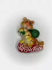 Белый магниты на холодильник тигр новогодний