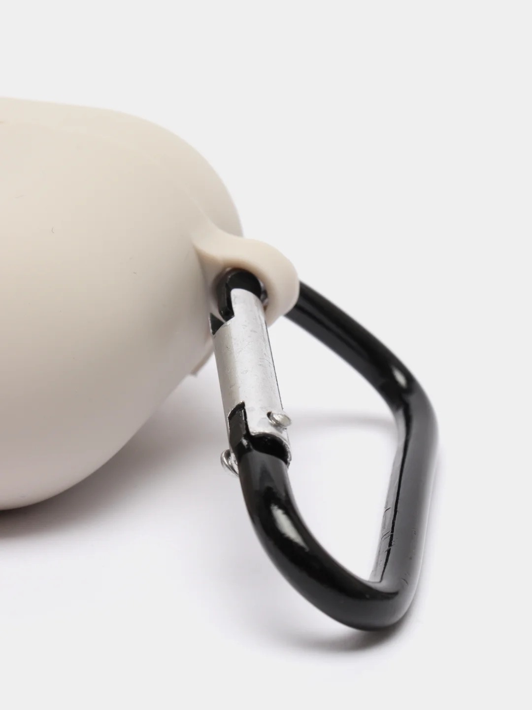 Розовый силиконовый чехол для наушников Airpods (Аирподс) 1, 2, 3, Pro, с карабином-держателем