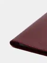 Багровый обложка для автодокументов