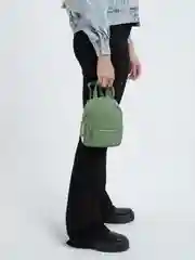 Лесной зеленый рюкзак женский