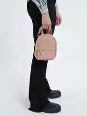 Розовый рюкзак женский