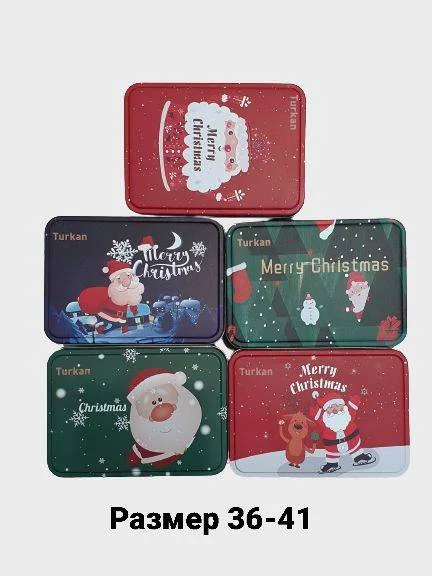 Зеленый новогодние носки Christmas, в подарочной жестяной коробочке, 3 пары