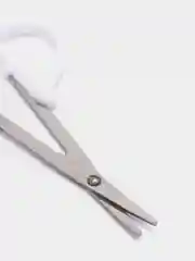 Белый ножницы маникюрные, загнутые