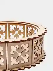 Шкатулка деревянная круглая, резная