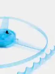 Синий светящаяся летающая тарелка.