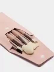 Розовый набор кистей для макияжа