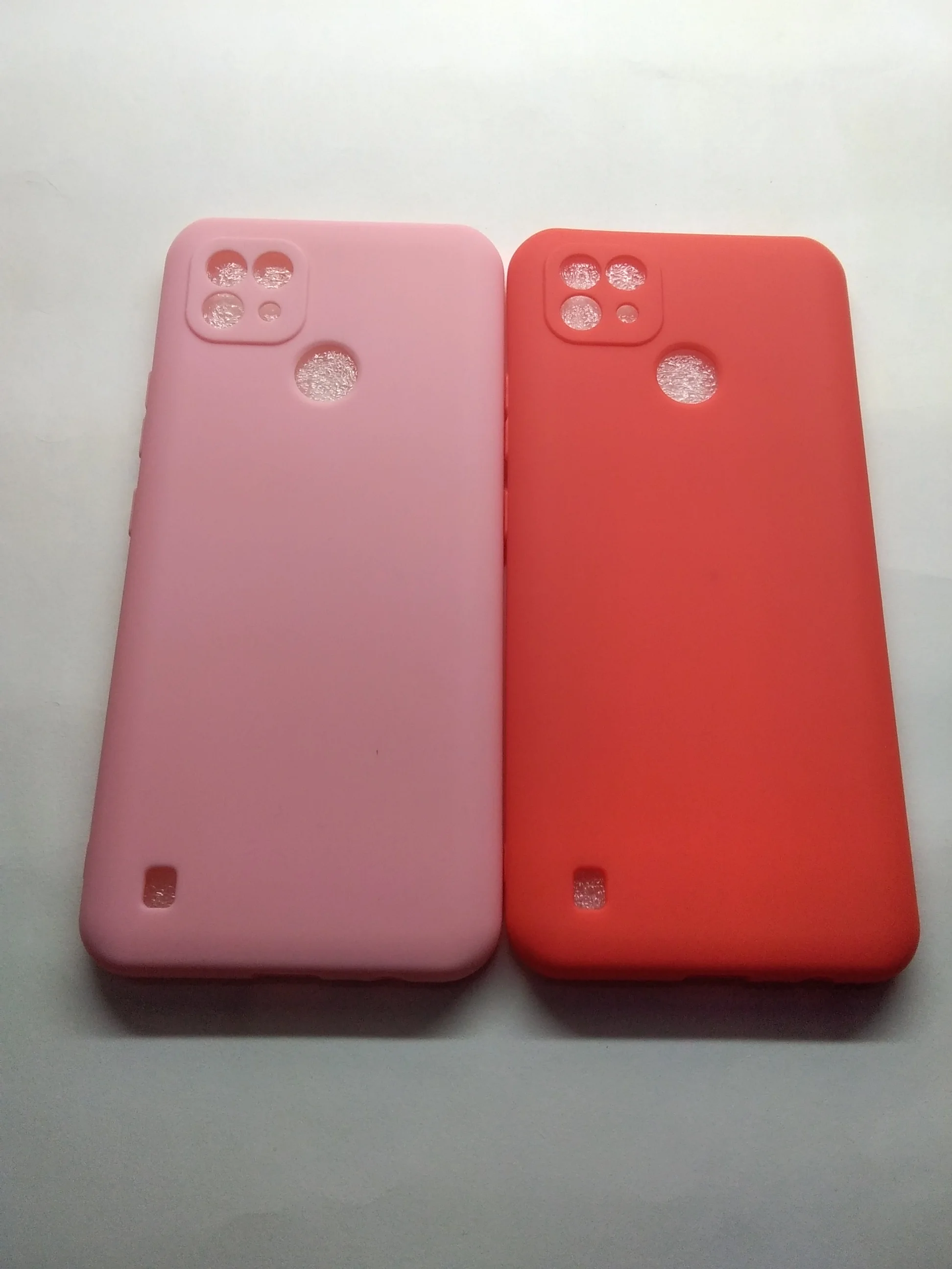 Красный чехол Realme C21
