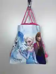 Вишнёвый мешок для обуви с мультгероями