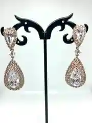 Серьги с цирконами / Серьги подвески / Серьги вечерние / Серьги с кристаллами