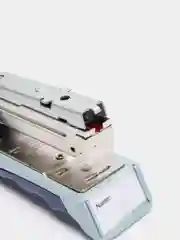 Настольный степлер