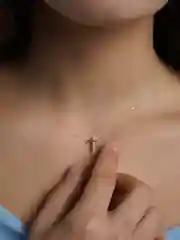 Хром чокер со стразой на леске, с подвеской, подвеска на леске