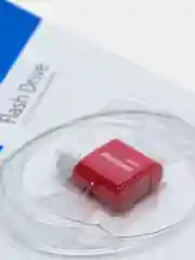 Красный флешка SmartBuy USB flash drive 32GB Lara