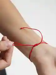Серебряный браслет красная нить / знак зодиака / каббала / оберег / от сглаза / красная нить /браслет