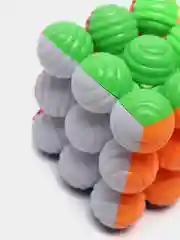 Magic Cube / Головоломка / развивающий кубик шарики