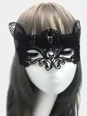 Угольный ажурная маска для лица