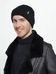 Черный шапка вязанная унисекс TRUE