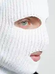 Белый балаклава вязаная однотонная
