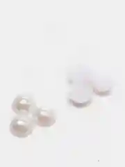 Белый полубусины акриловые