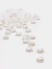 Белый полубусины акриловые