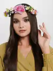 Розовый венок для волос. Ободок