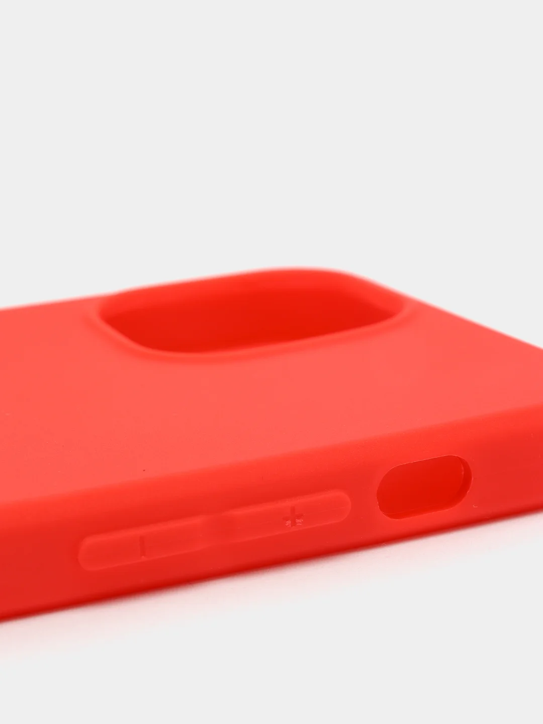 Красный силиконовый чехол на iPhone 12 Mini