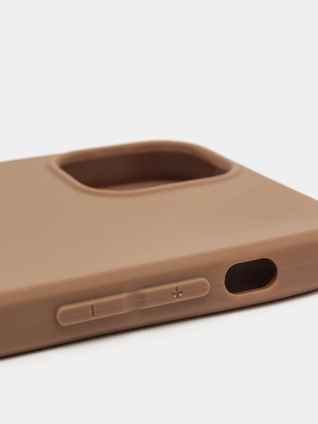 Коричневый силиконовый чехол на iPhone 12 Mini
